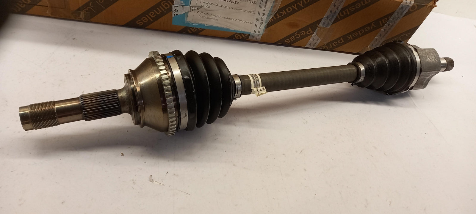 Original OE FIAT Antriebswelle 71788304