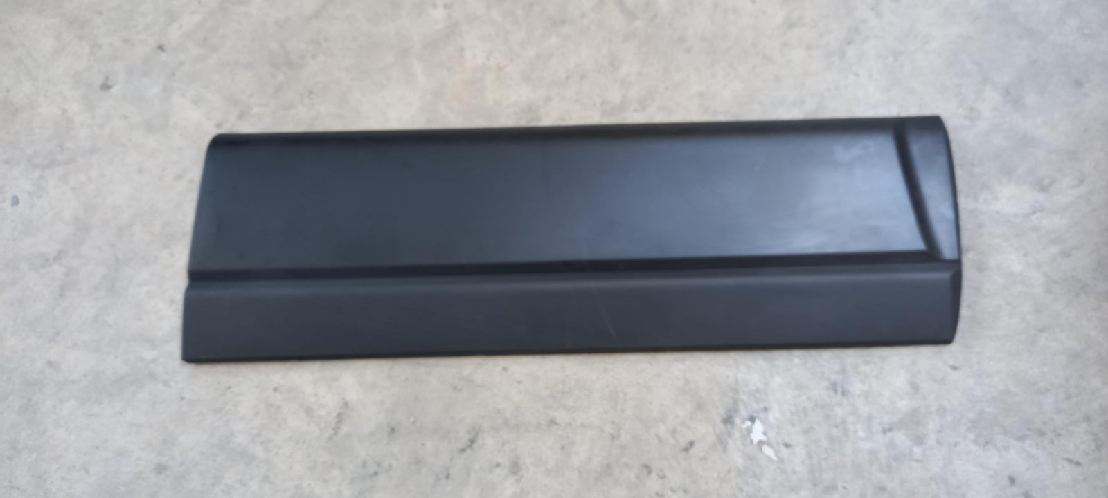 Original OE HYUNDAI/KIA Tür Zierleiste 877220Z500