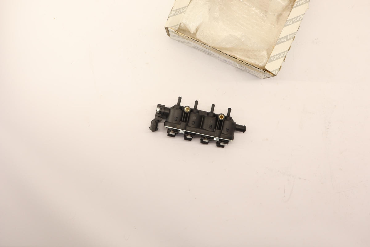 Original OE FIAT Einspritzanlage Mengenteiler 77365532