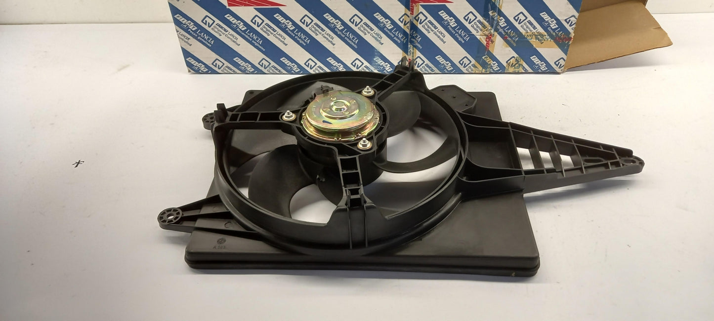Original OE FIAT Motorkühlung Lüfter 7762669