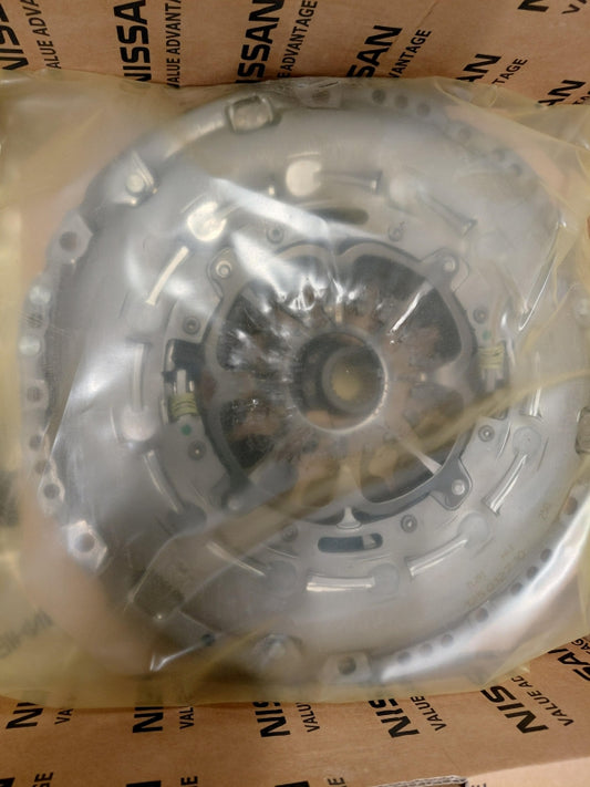 Original OE NISSAN Kupplungssatz B335403QVA