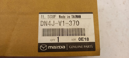 Original OE MAZDA Einstiegsleisten Satz DN4JV1370
