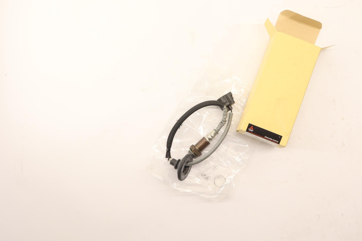 Original OE MITSUBISHI Lambdasonde 1588A270
