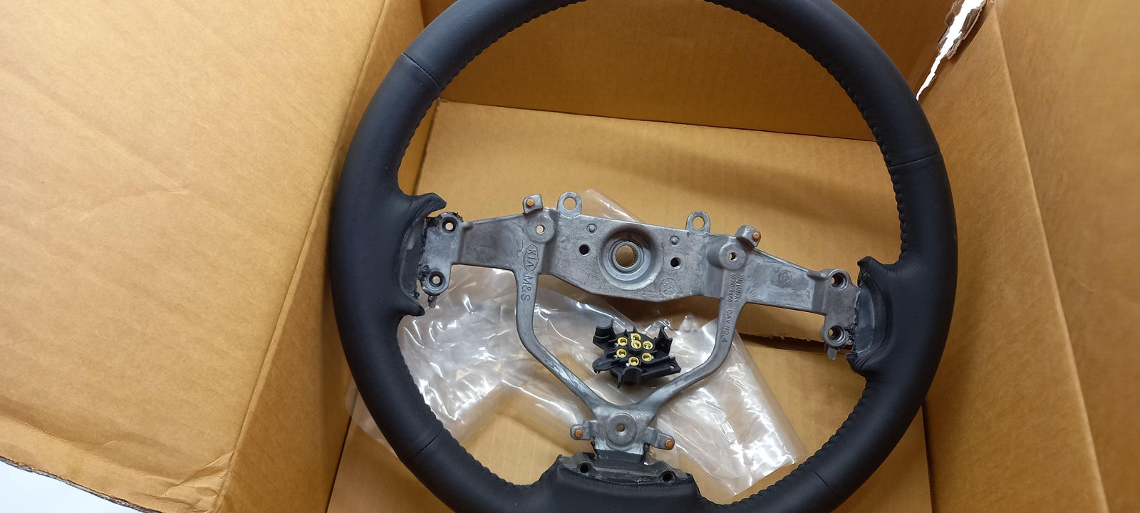 Original KIA Ceed I Multifunktionslenkrad Lenkrad Leder P81001H100EQ