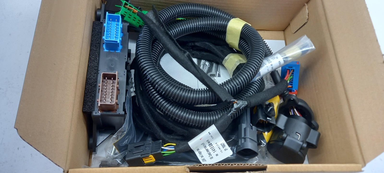 Original OE TOYOTA Anhängerkupplung Elektrosatz PZ4L0H056I