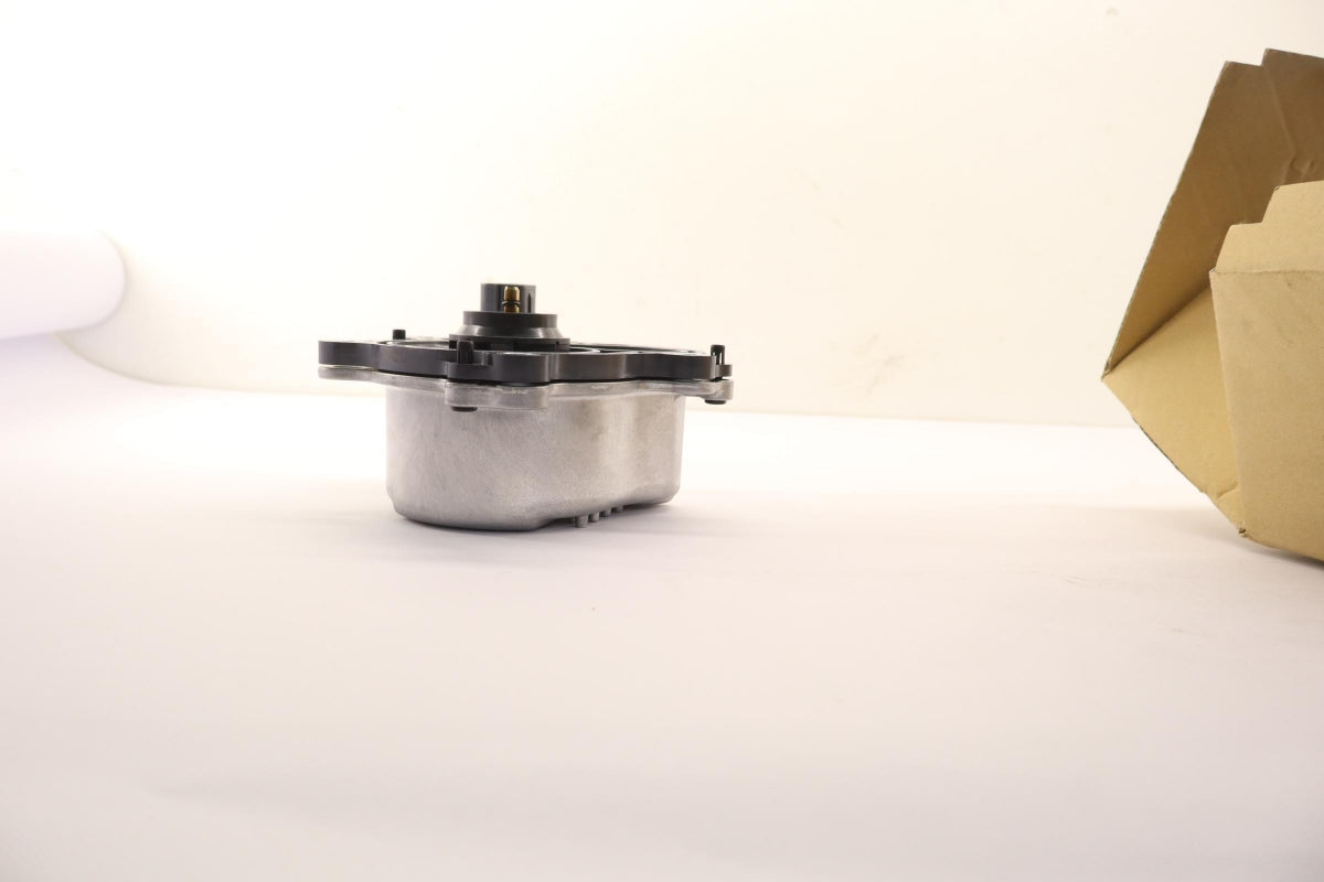 Original OE NISSAN Wasserpumpe 210104BC0A