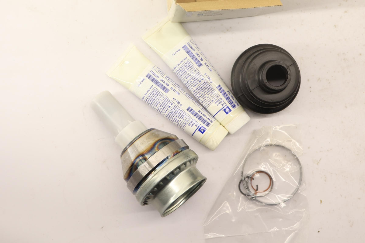Original OE OPEL Antriebswelle Gelenksatz 93182522