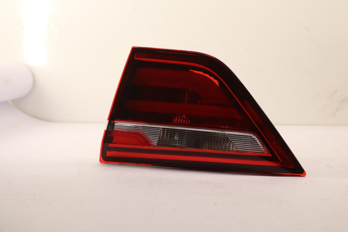 Original OE BMW Heckleuchte 63217331284
