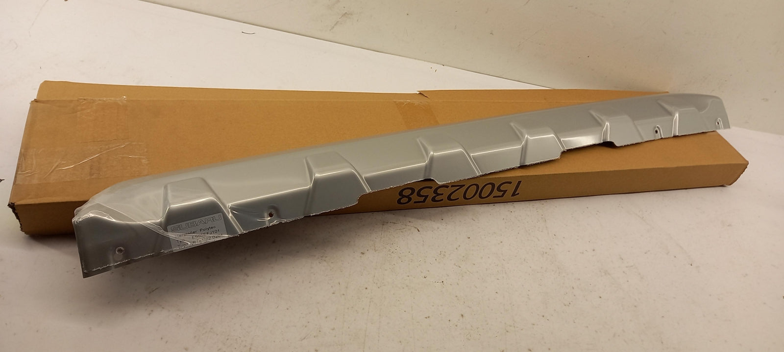 Original OE SUBARU Stoßstange Schutz E555EFJ101