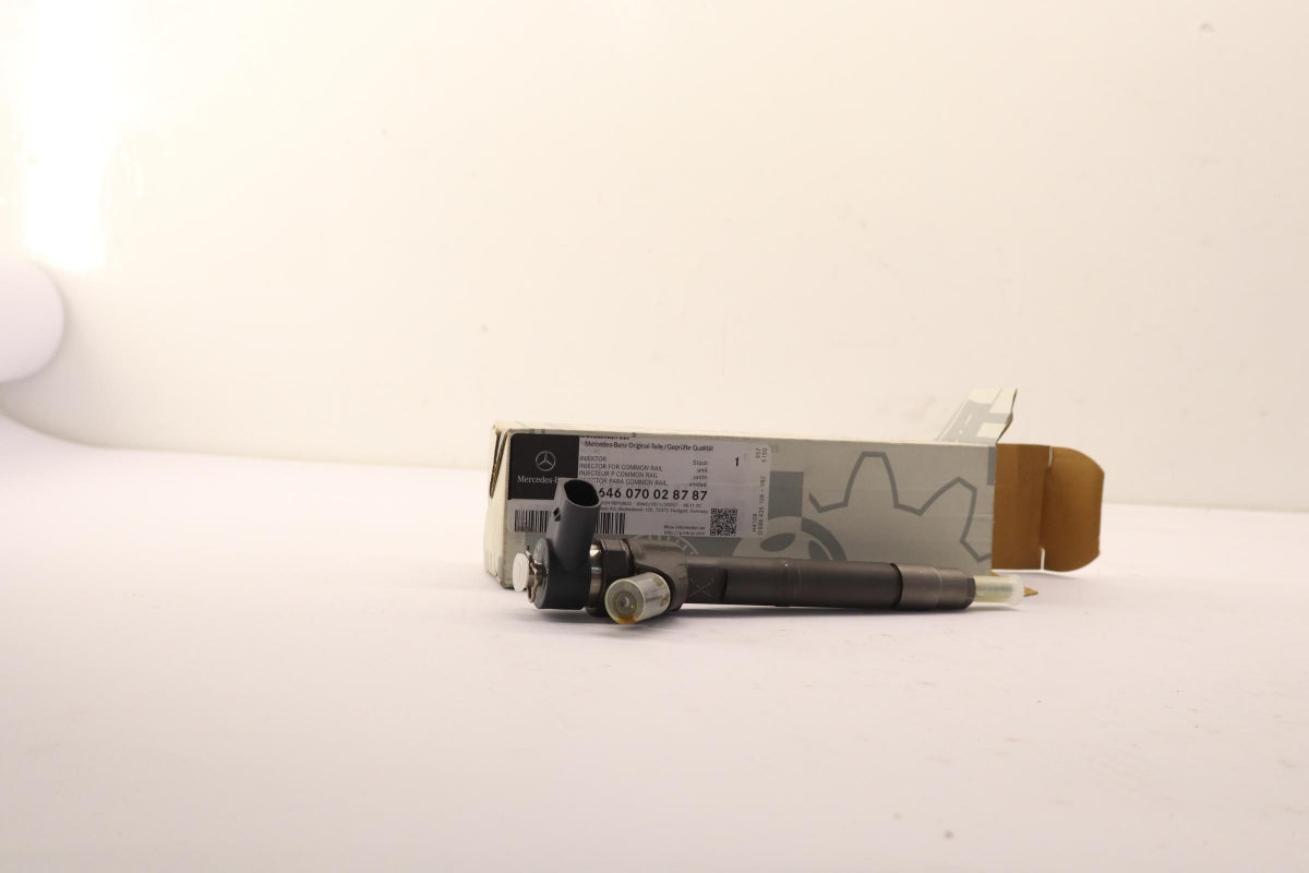 Original OE MERCEDES-BENZ Injektor Düse A646070028787