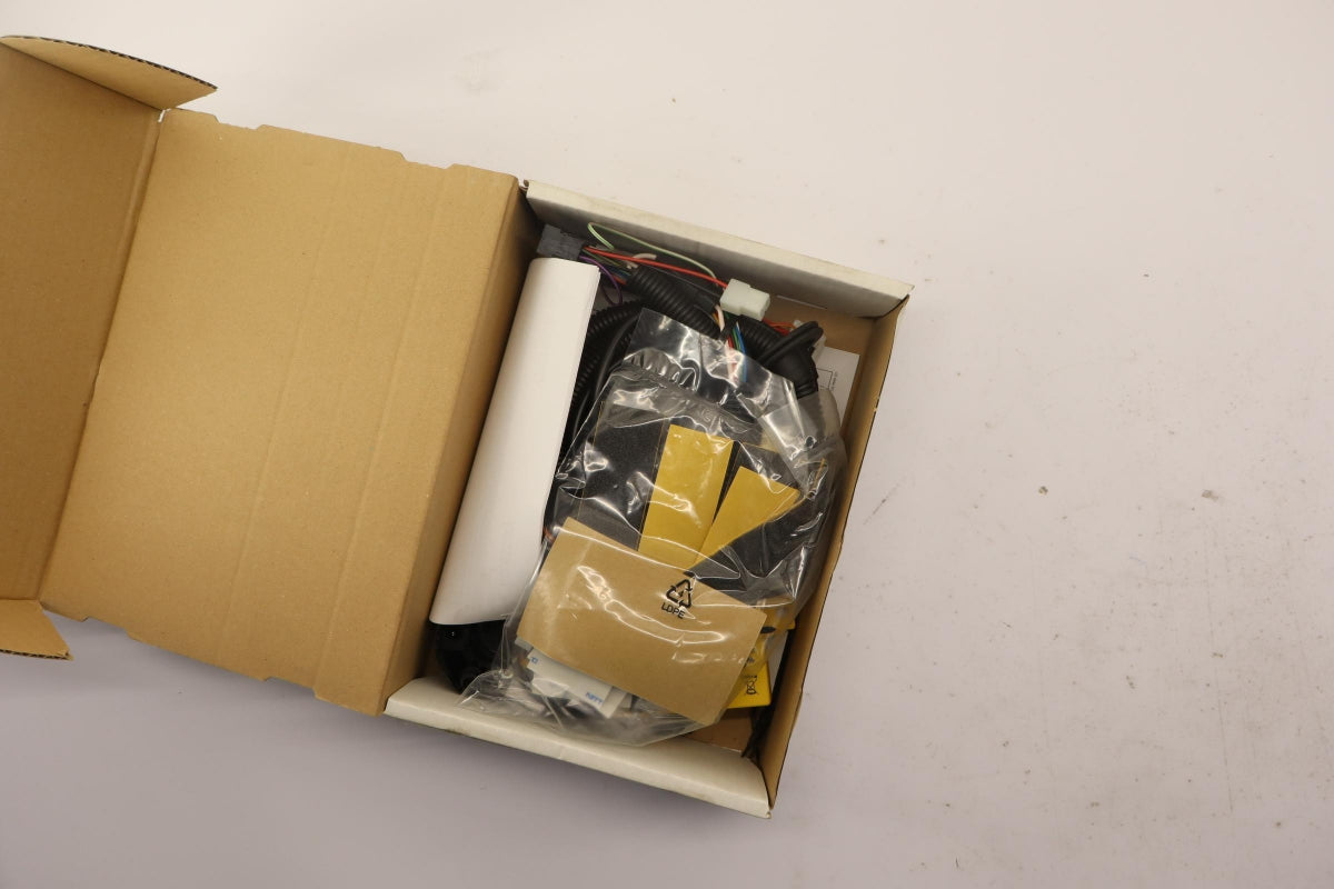 Original OE MITSUBISHI Anhängerkupplung Elektrosatz MZ314947