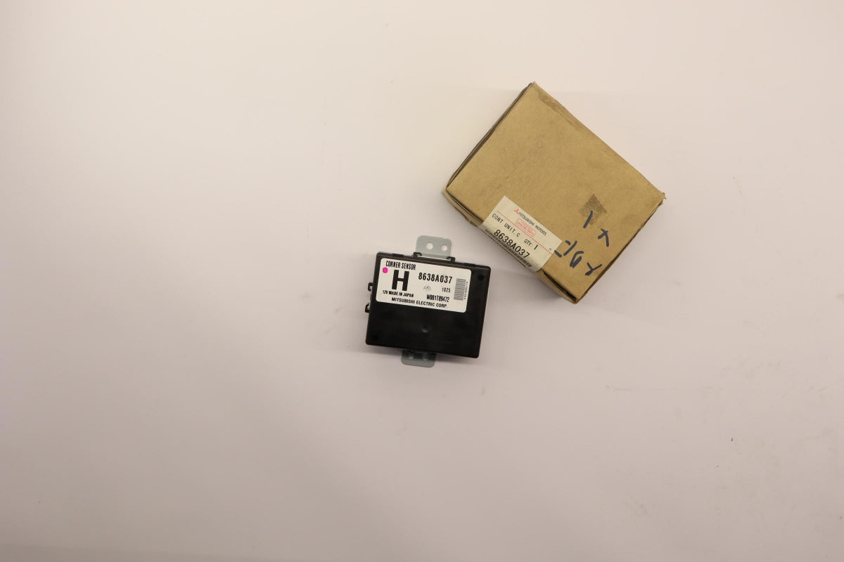 Original OE MITSUBISHI Steuergerät 8638A037