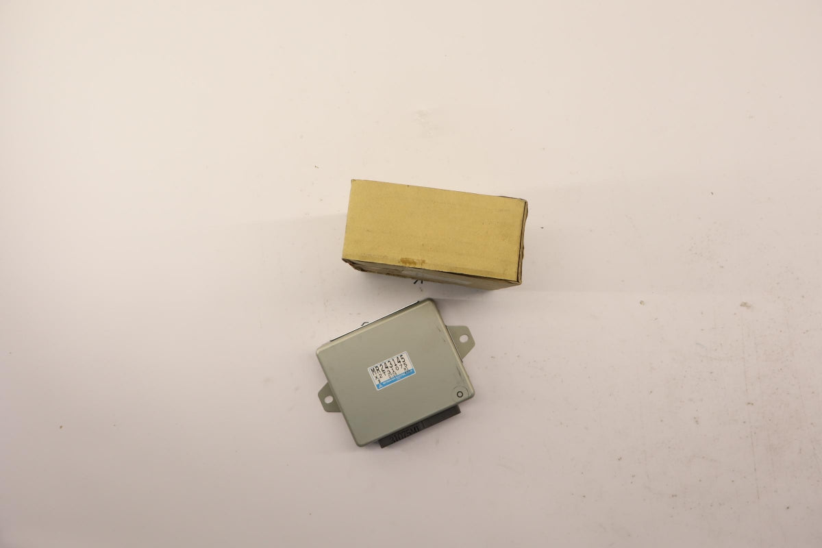 Original OE MITSUBISHI Bremssystem Steuergerät MR243145