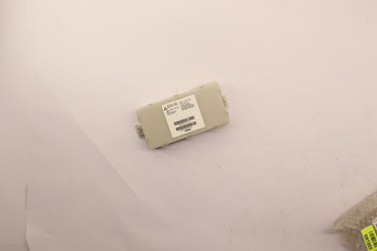Original OE MITSUBISHI Sicherungskasten 8637A910