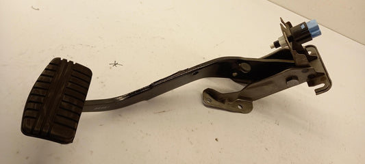Original OE MITSUBISHI Bremspedal MR407322