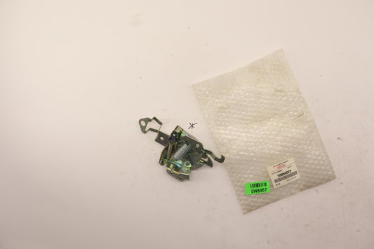 Original OE MITSUBISHI Schlossriegel 5908A223
