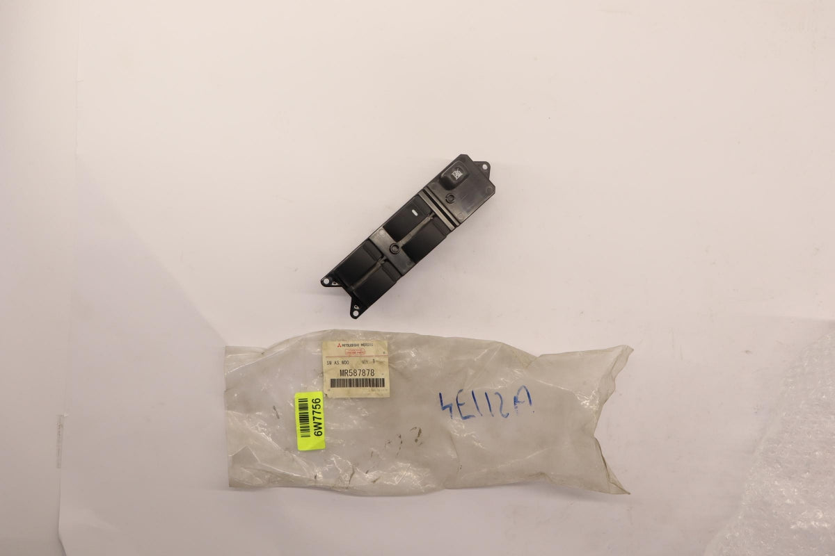 Original OE MITSUBISHI Fensterheberschalter MR587878