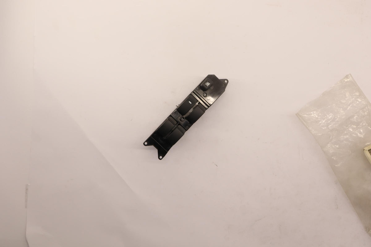 Original OE MITSUBISHI Fensterheberschalter 8608A104