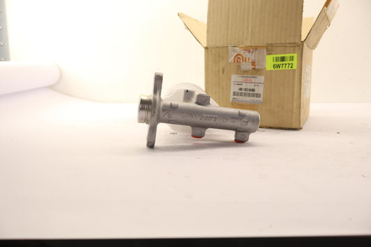 Original OE MITSUBISHI Hauptbremszylinder MN102440