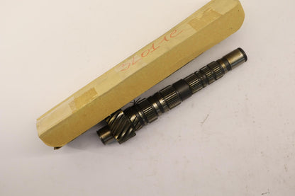 Original OE MITSUBISHI Schaltgetriebe Vorgelegewelle MD770265