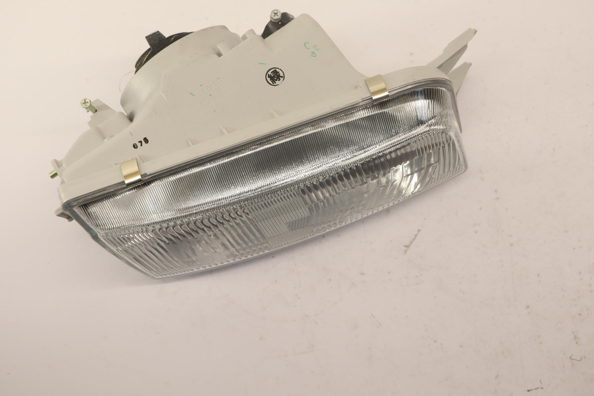 Original OE MITSUBISHI Scheinwerfer MB831596