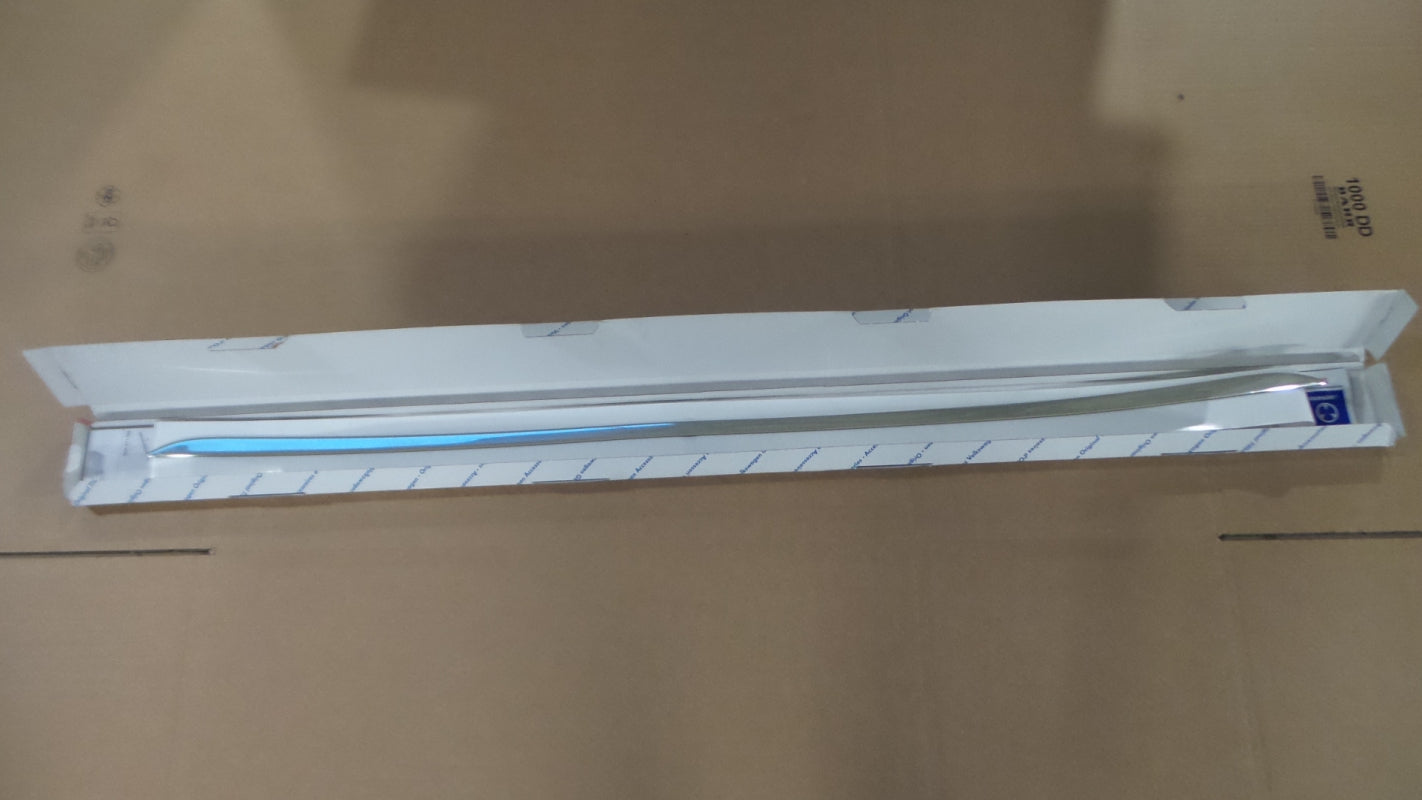 Original OE Volkswagen Heckklappe Zierleiste 5NA071360