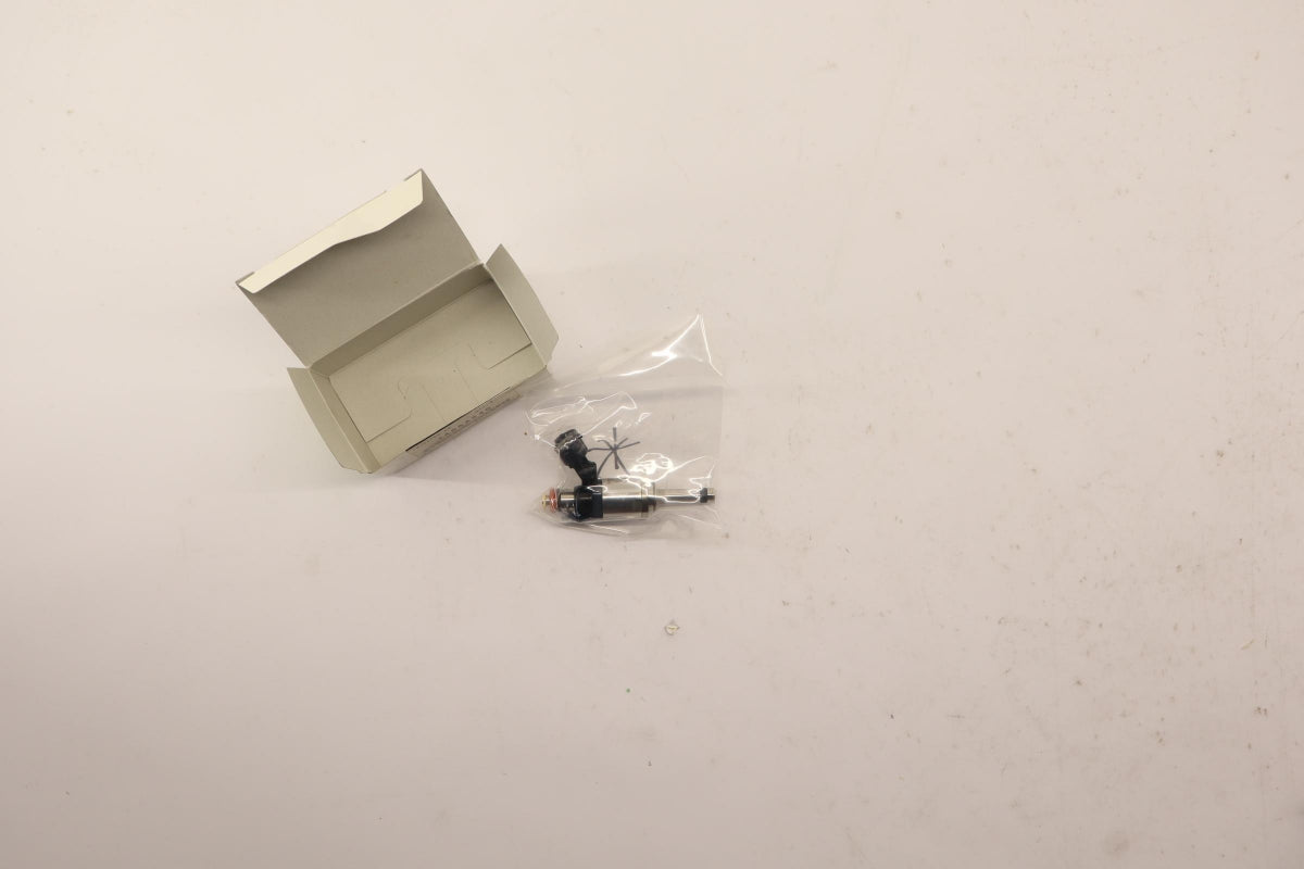 Original OE MITSUBISHI Injektor Düse 1465A546