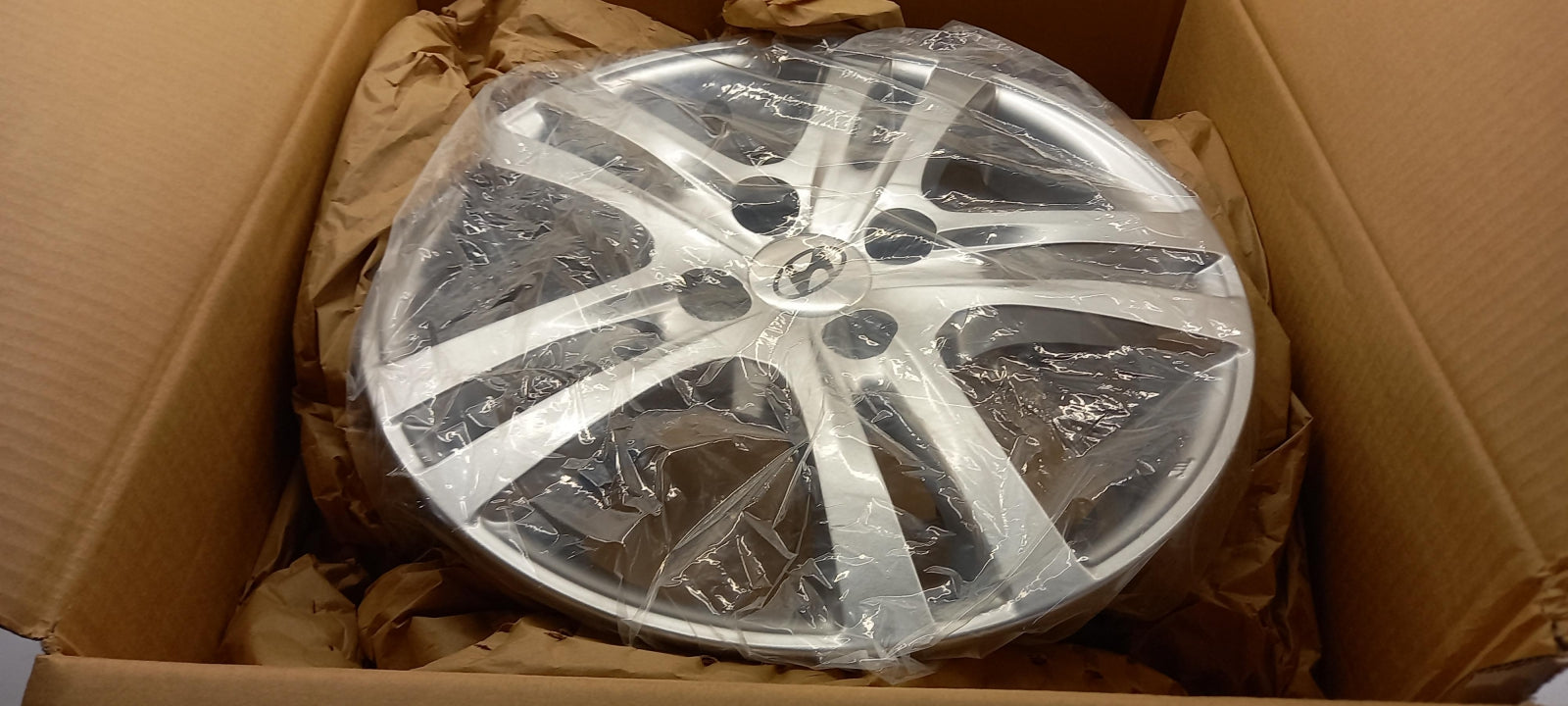 Original OE HYUNDAI/KIA Felge C8400ADE00