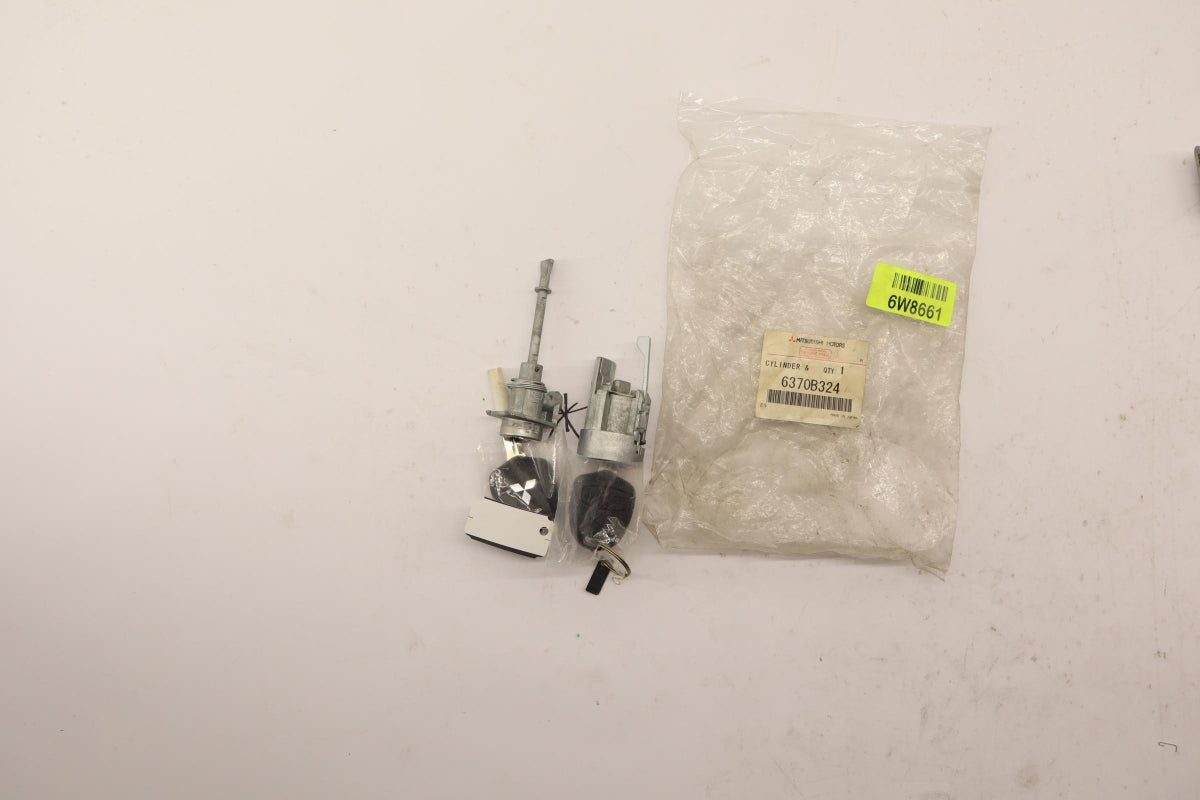 Original OE MITSUBISHI Schließzylinder Satz 6370B324