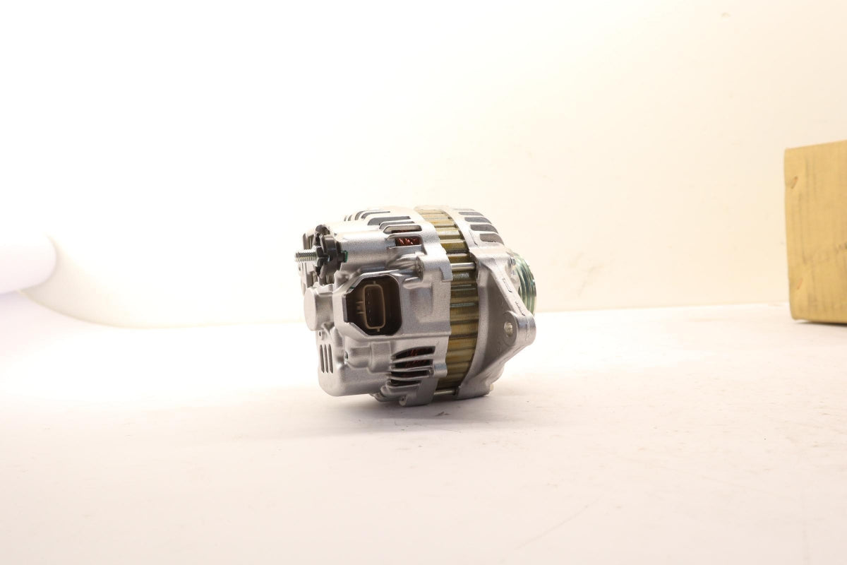 Original OE MITSUBISHI Lichtmaschine 1800A123