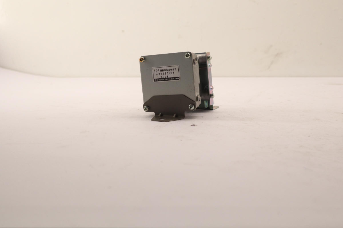 Original OE MITSUBISHI Längs-/Querbeschleunigung Sensor MB863942