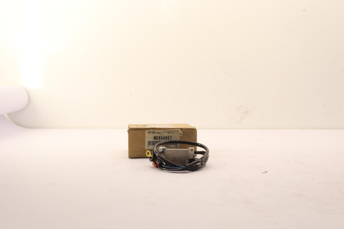 Original OE MITSUBISHI Sensor MD604601