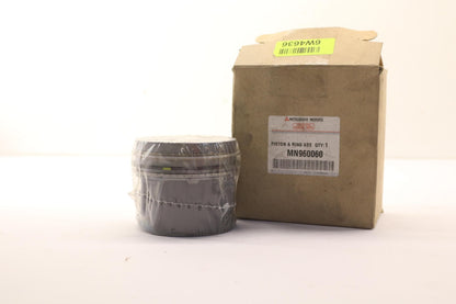 Original OE MITSUBISHI Kolben MN960060
