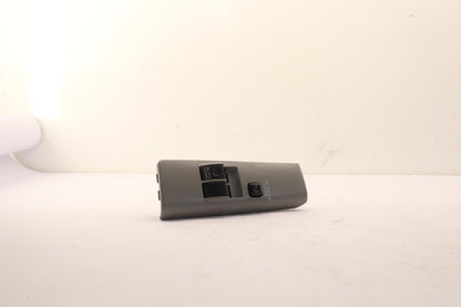 Original OE MITSUBISHI Fensterheberschalter MR159844