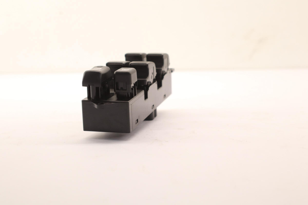 Original OE MITSUBISHI Fensterheberschalter 8608A261