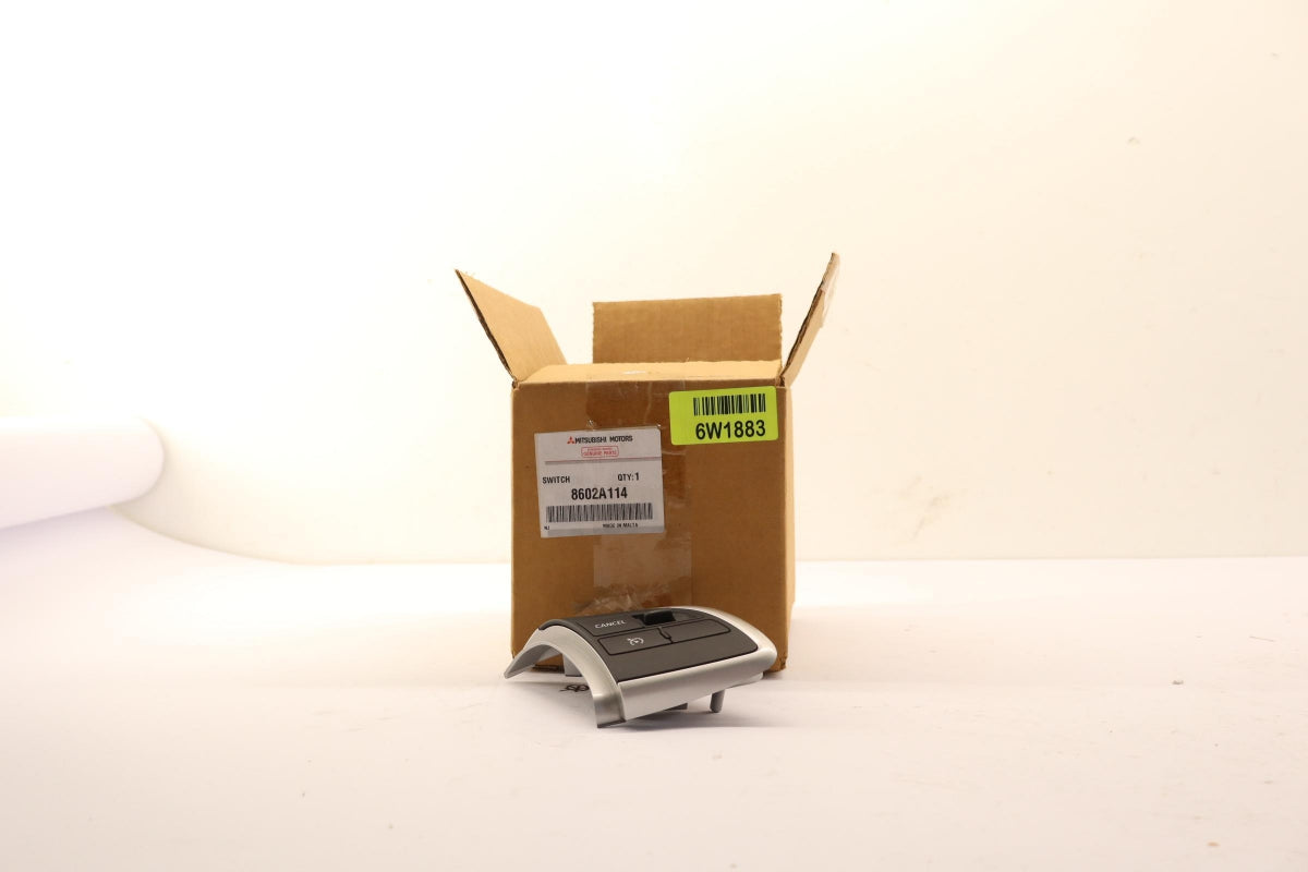 Original OE MITSUBISHI Tempomatschalter 8602A114