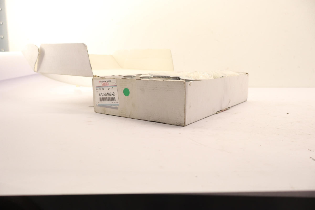 Original OE MITSUBISHI Einparkhilfe MZ350492AR