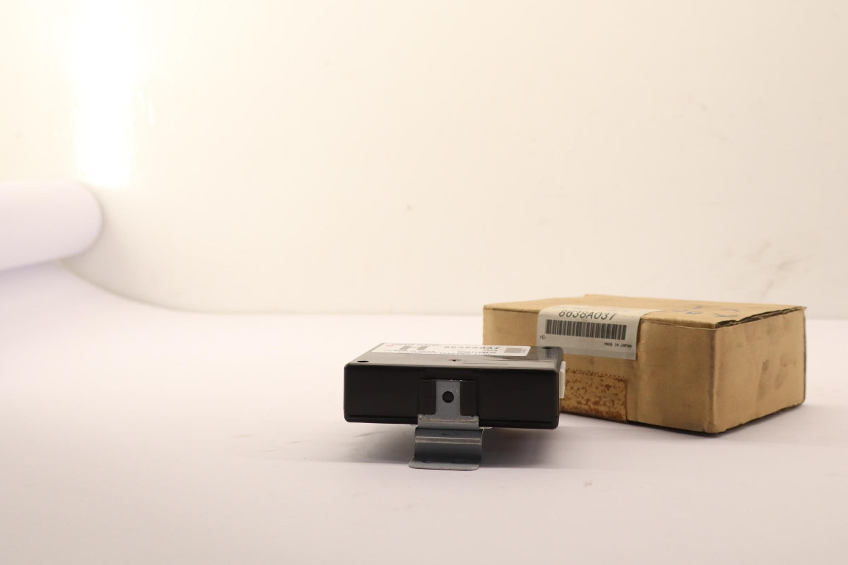 Original OE MITSUBISHI Steuergerät 8638A037