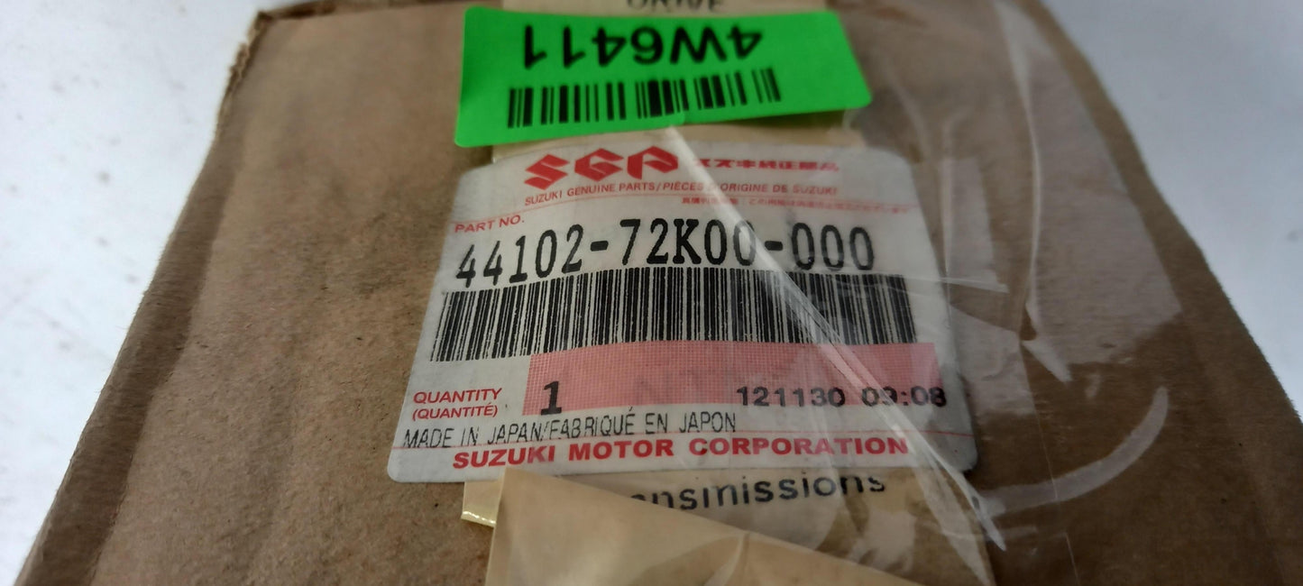 Original OE SUZUKI Antriebswelle 4410272K00000