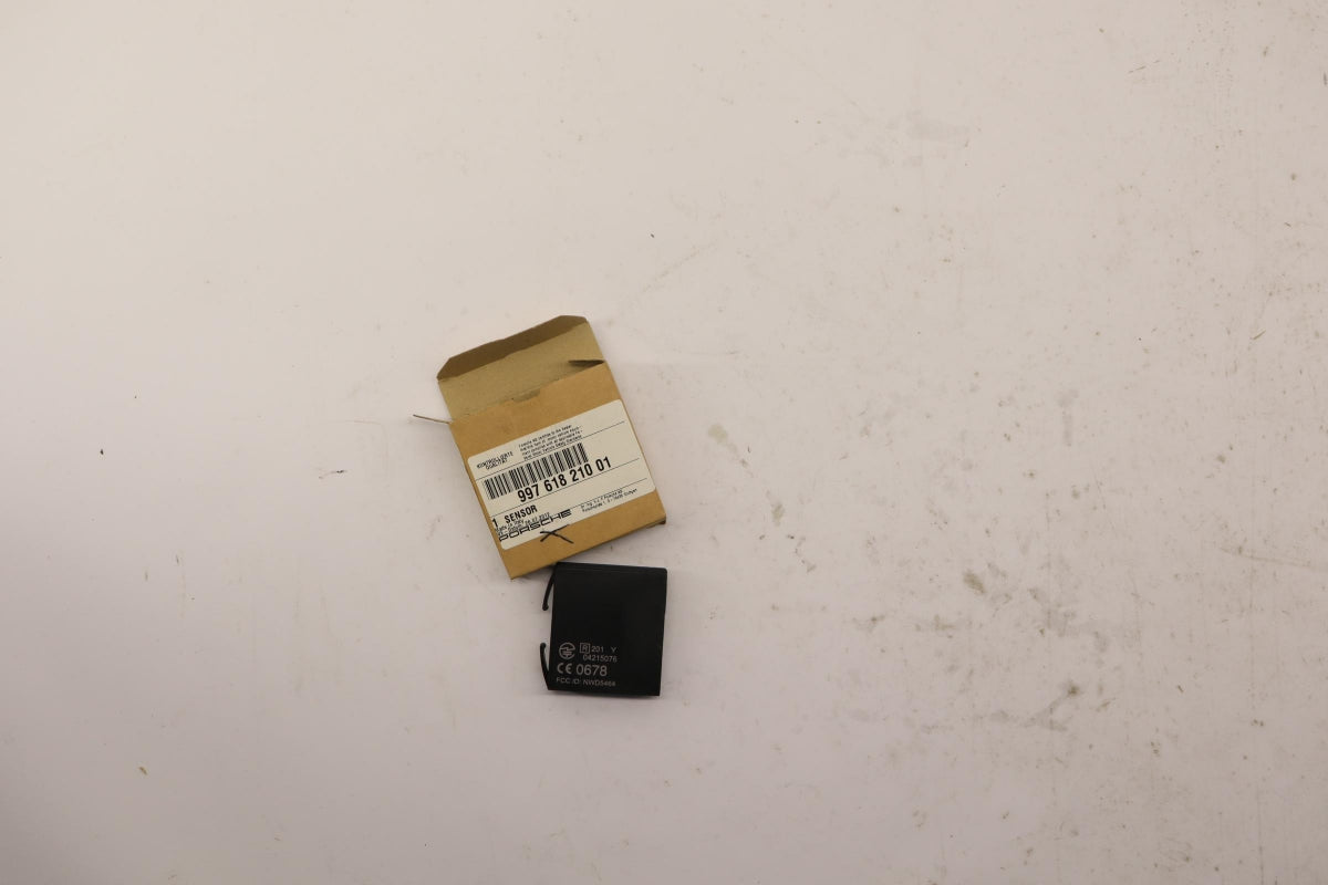 Original OE PORSCHE Sensor 99761821001