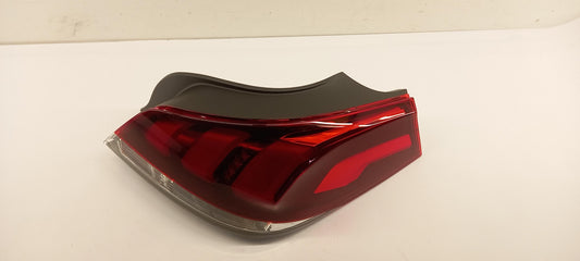 Original OE Peugeot Heckleuchte 9807242880