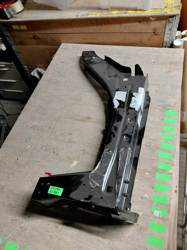 Original OE RENAULT Seitenverstärkung 751111047R