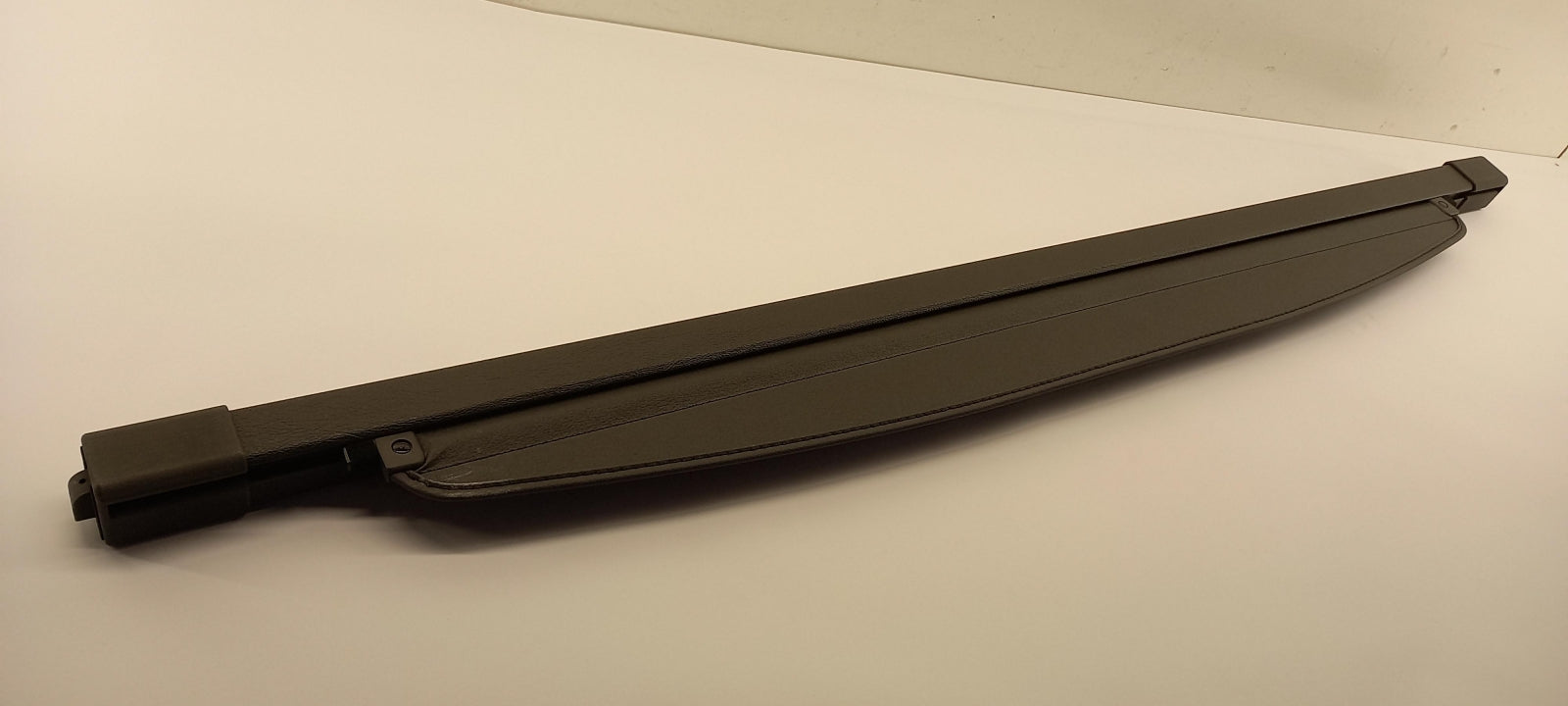 Original MAZDA Premacy 1999 - 2005 Sonnenschutzrollo C101V135063