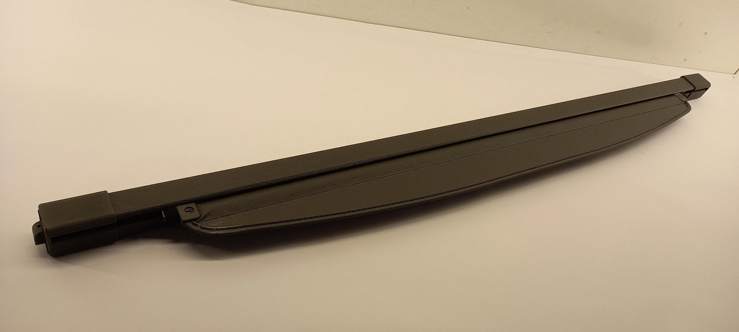 Original MAZDA Premacy 1999 - 2005 Sonnenschutzrollo C101V135063