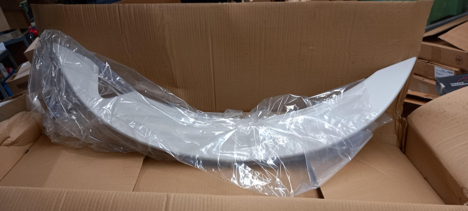 Original OE NISSAN Spoiler KE790AV510