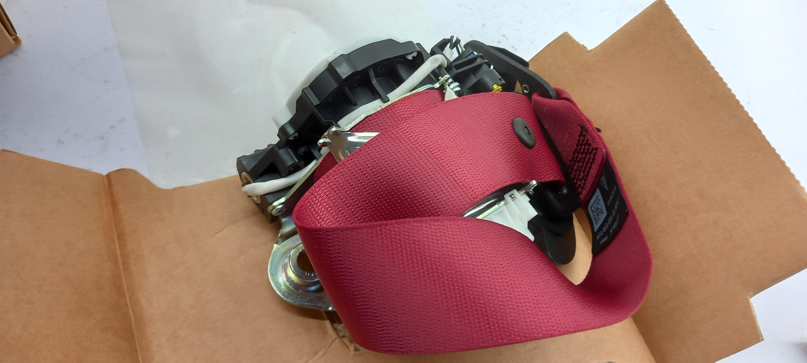 Original OE PORSCHE Sicherheitsgurt Gurtstraffer 97080303303M3C