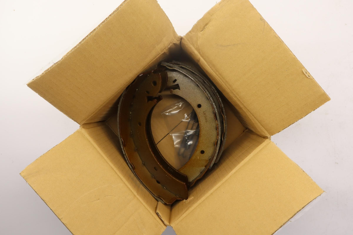 Original OE NISSAN Bremsbackensatz 06905320
