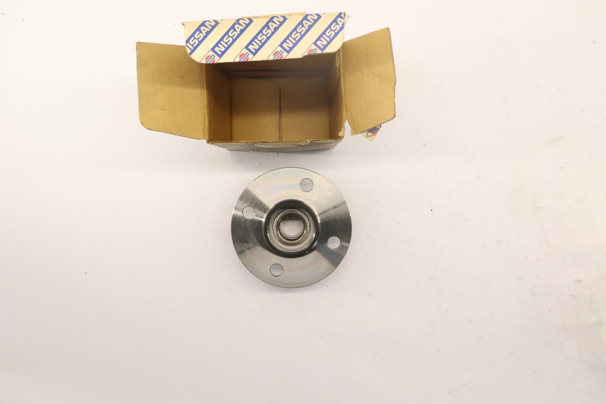Original OE NISSAN Radnabe 4320234B00