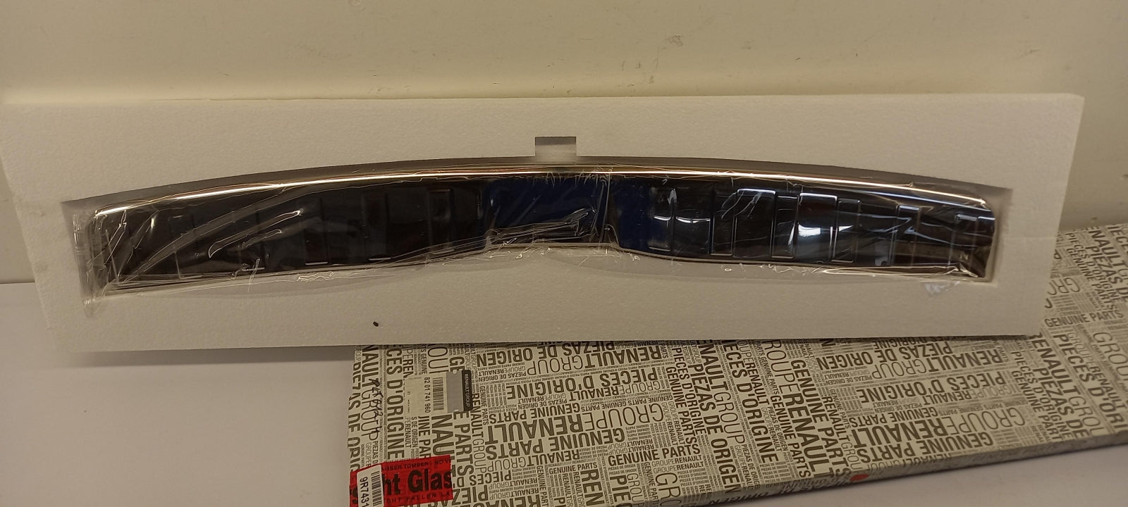 Original DACIA Spring ab 2021 Ladekantenschutz Edelstahl Hinten 8201741960