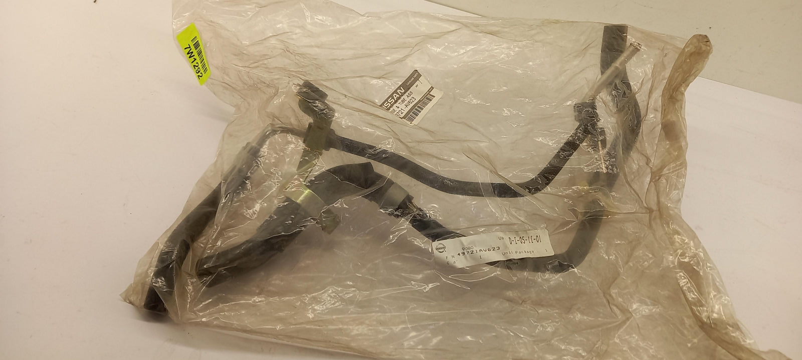 Original OE NISSAN Lenkung Hydraulikschlauch 49721AV623